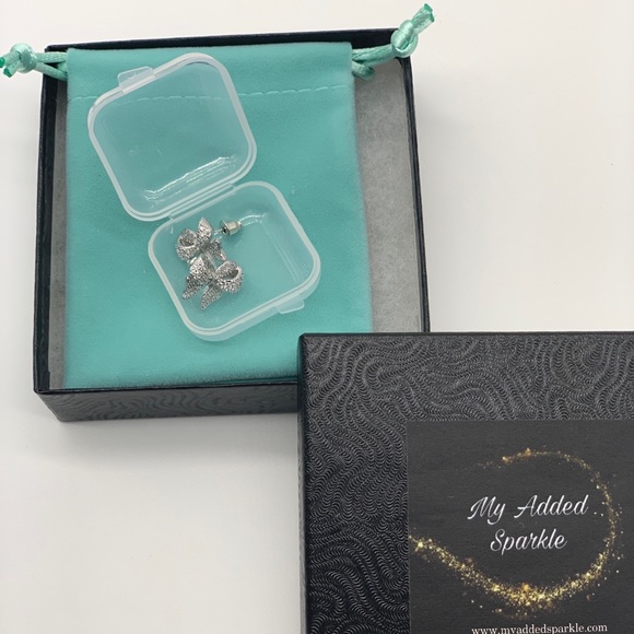 925 Sterling Silver CZ Bow Studs - Picture 4 of 6